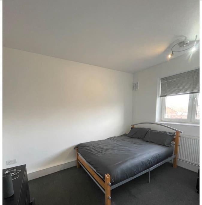 Private Guest Rooms In Tooting London Exterior photo
